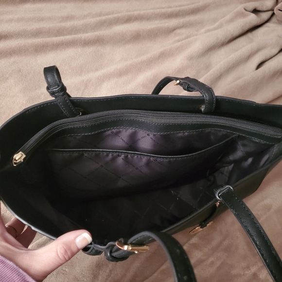 Michael Kors Tote Black - Picture 2 of 6